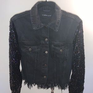 Sequence cropped Jean jacket